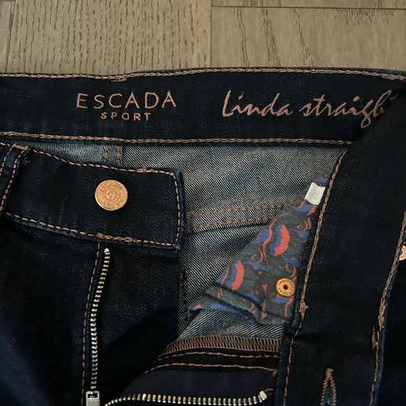 Escada jeans - Picture 3 of 4